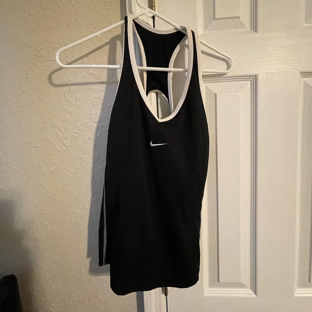 ✅NIKE sports wear. Sz10 razor back